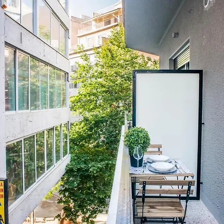 A25 Pristine & Sunny Flat With Balcony At Downtown * Athens